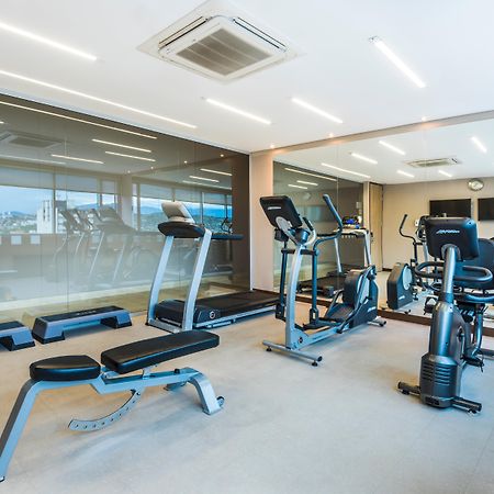 Holiday Inn Cucuta By Ihg Екстериор снимка A gym in a hotel