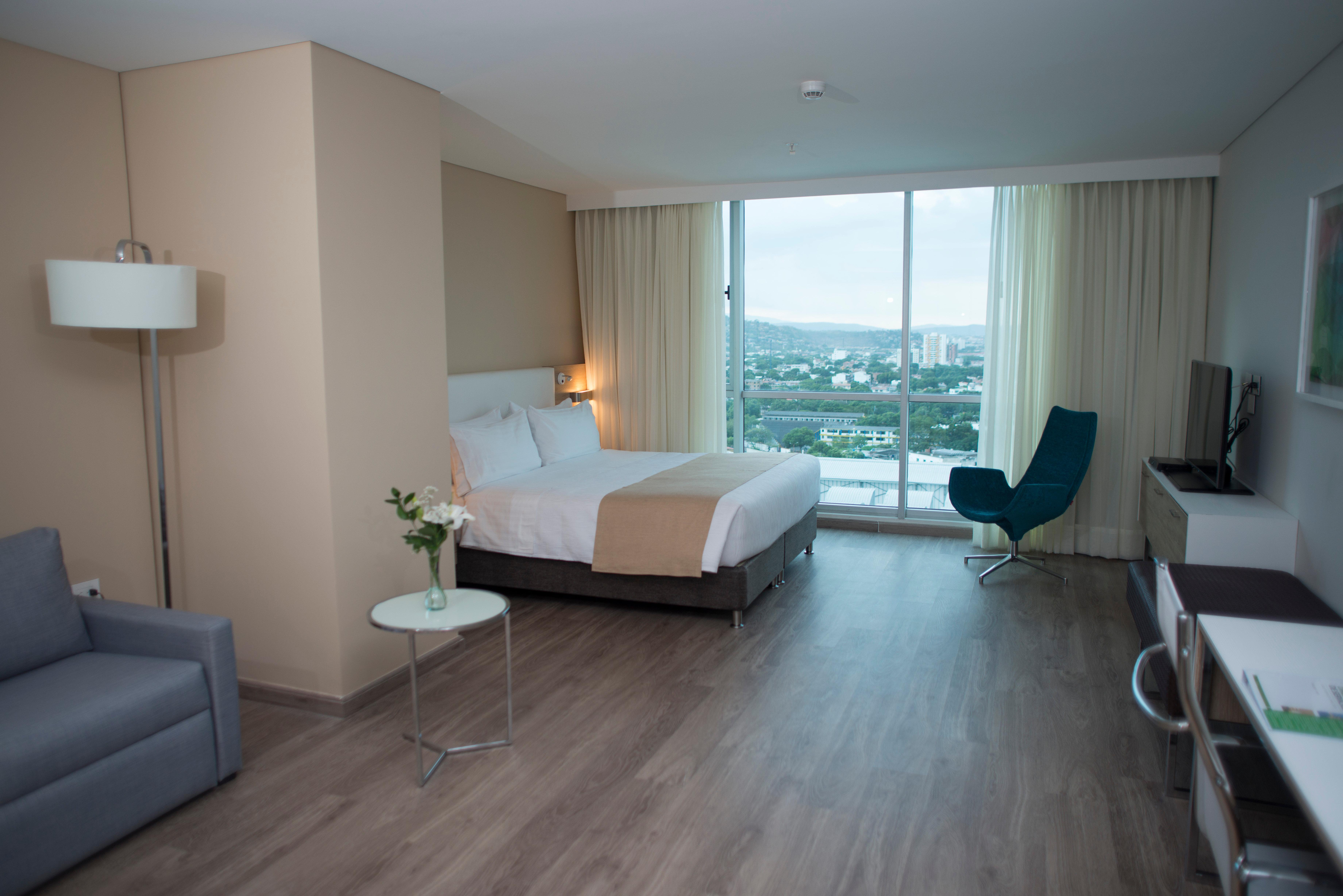 Holiday Inn Cucuta By Ihg Екстериор снимка