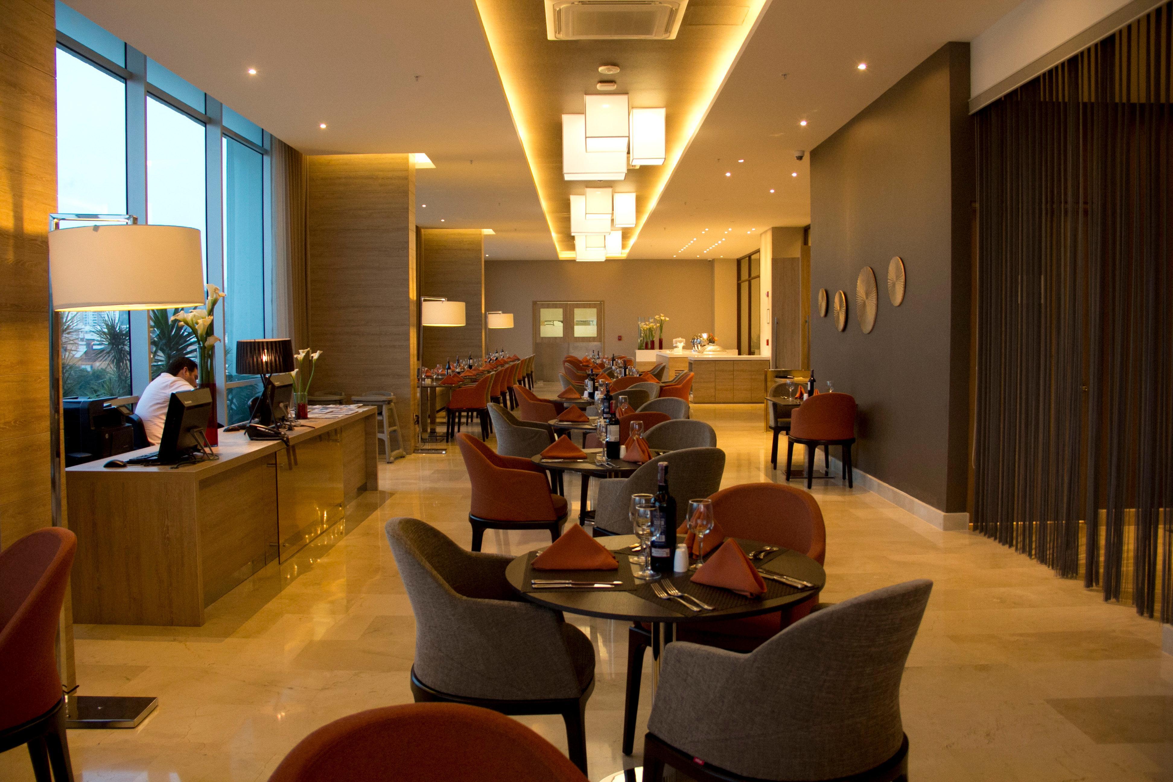 Holiday Inn Cucuta By Ihg Екстериор снимка The lounge at the airport