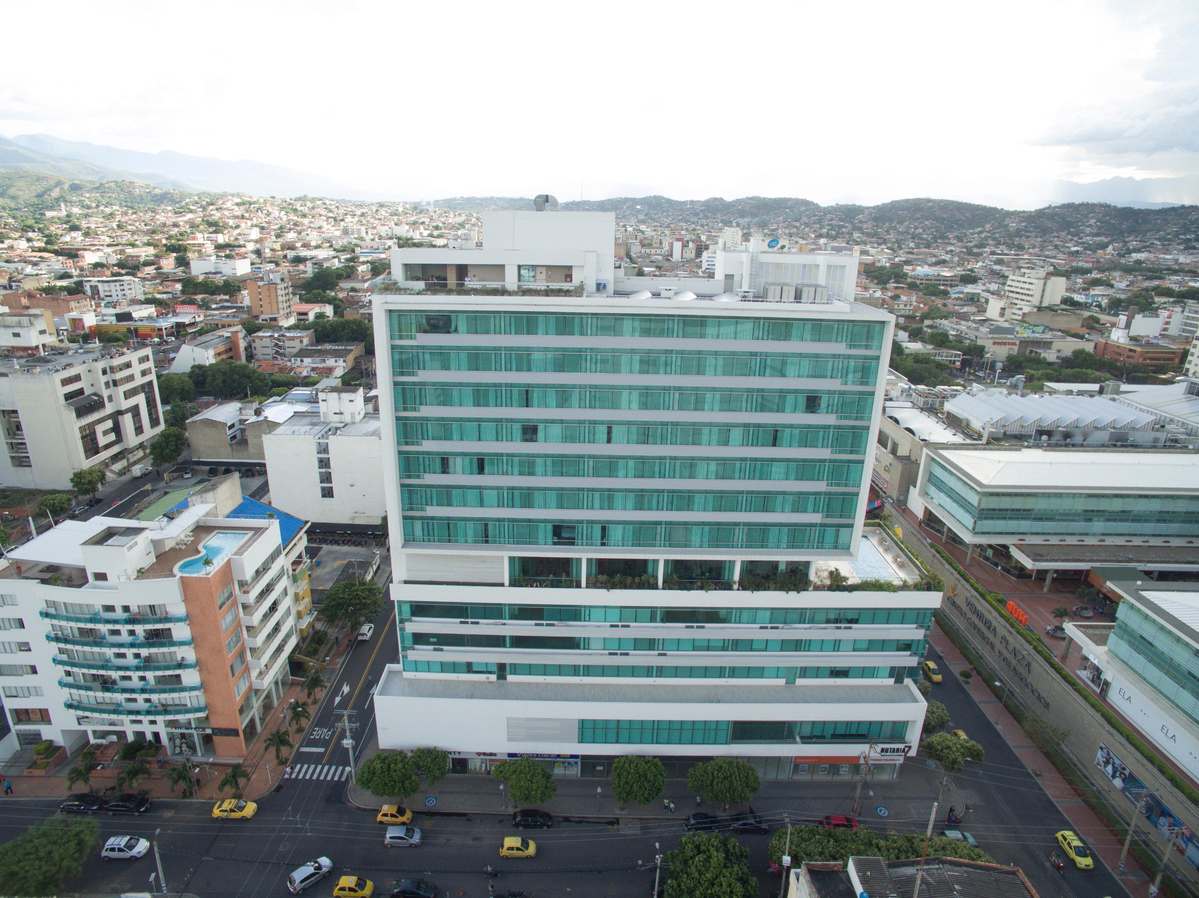 Holiday Inn Cucuta By Ihg Екстериор снимка The building of the university's main library