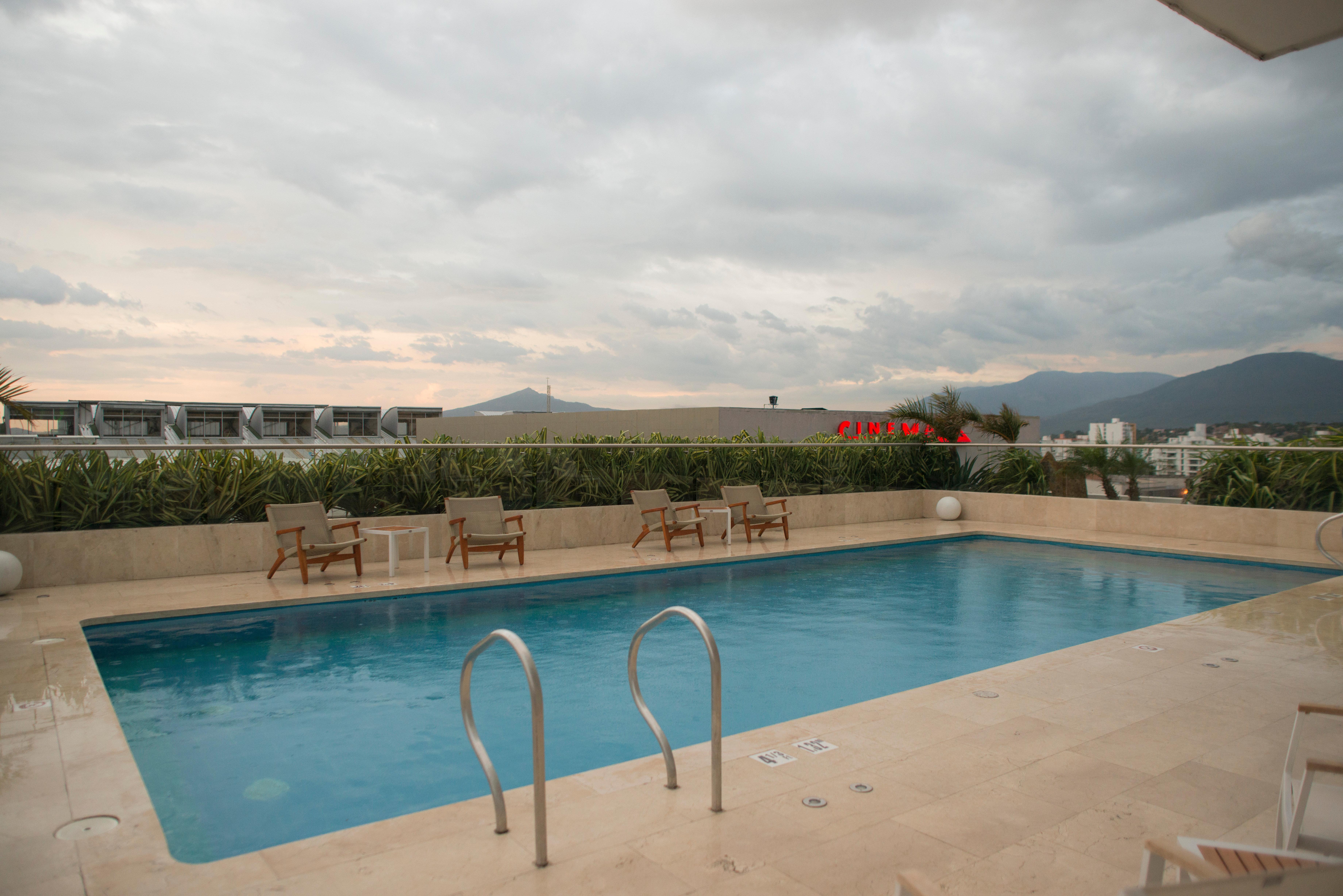 Holiday Inn Cucuta By Ihg Екстериор снимка A rooftop pool in Athens, Greece