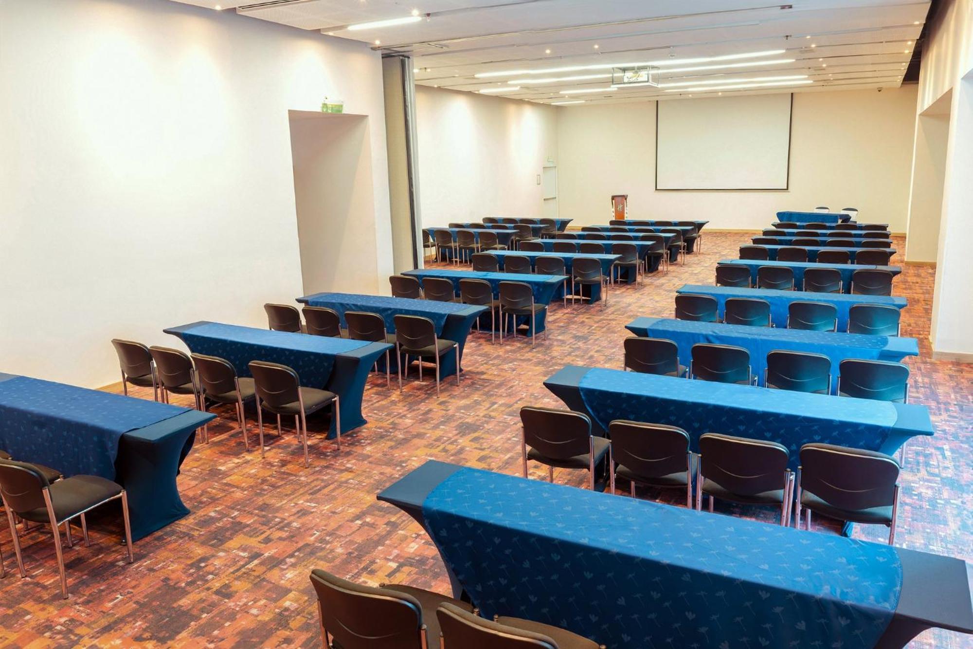 Holiday Inn Cucuta By Ihg Екстериор снимка The main conference room